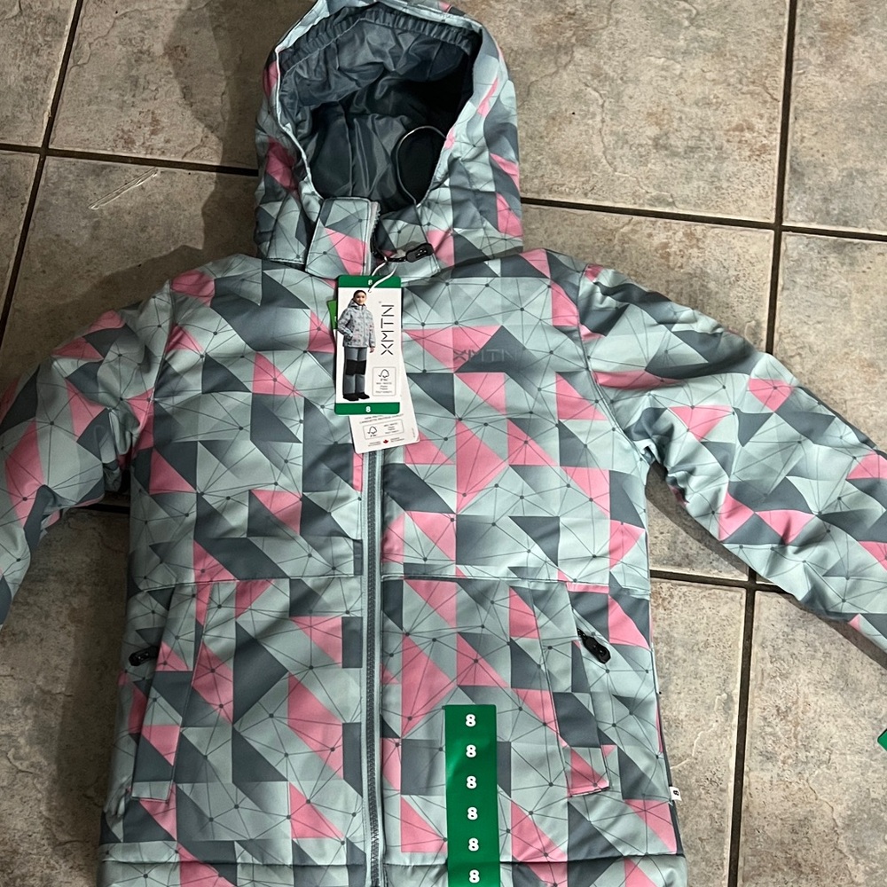 XMTN Brand New with tags size 8 Snow suit jacket and pants set